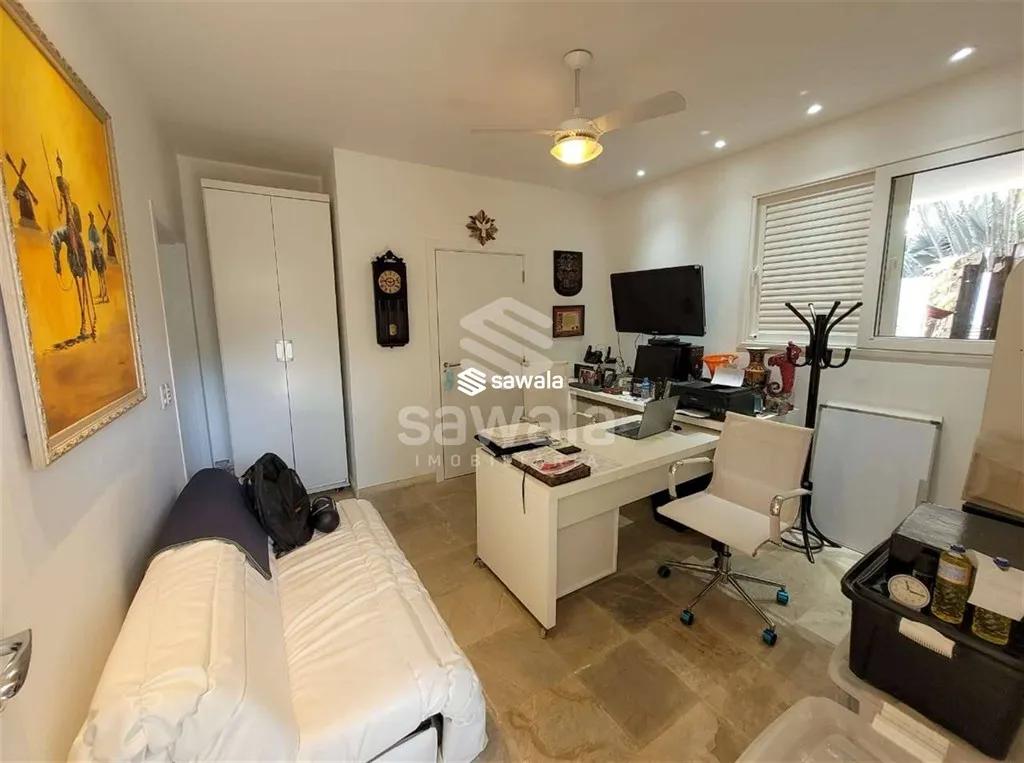 Furnished 600 m² house with 6 bedrooms and 8 bathrooms — photo 13