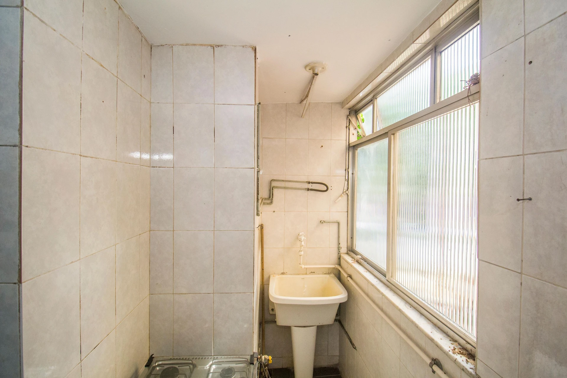 Apartamento com 2 quartos e cozinha separada a gás — photo 4