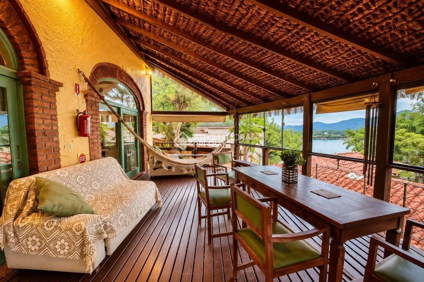 Chalet amueblado con 1 dormitorio y parrilla en la terraza — photo 16