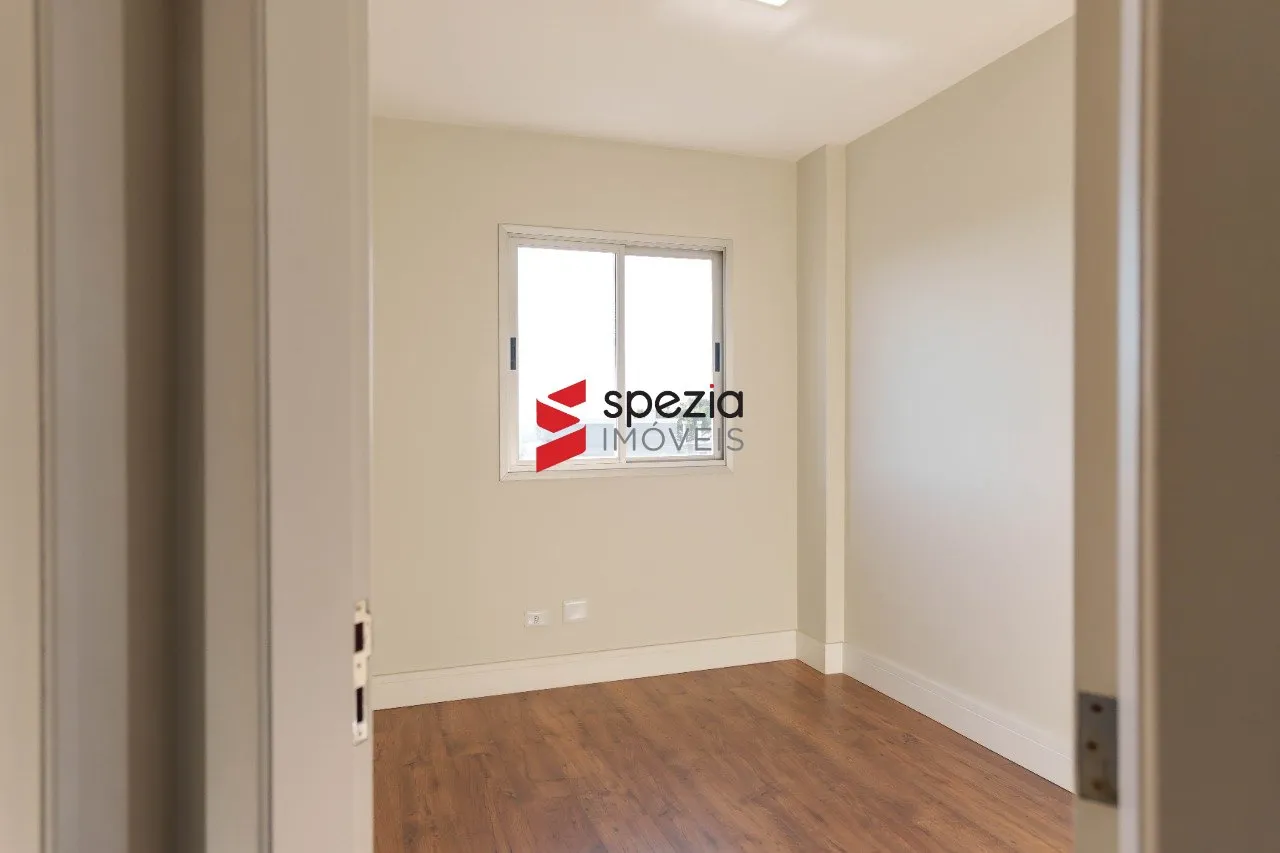 Duplex rental unit with 3 bedrooms and 3 bathrooms — photo 13
