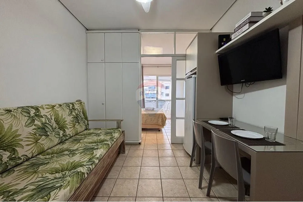 Apartamento sin amueblar de 1 dormitorio con balcón — photo 10