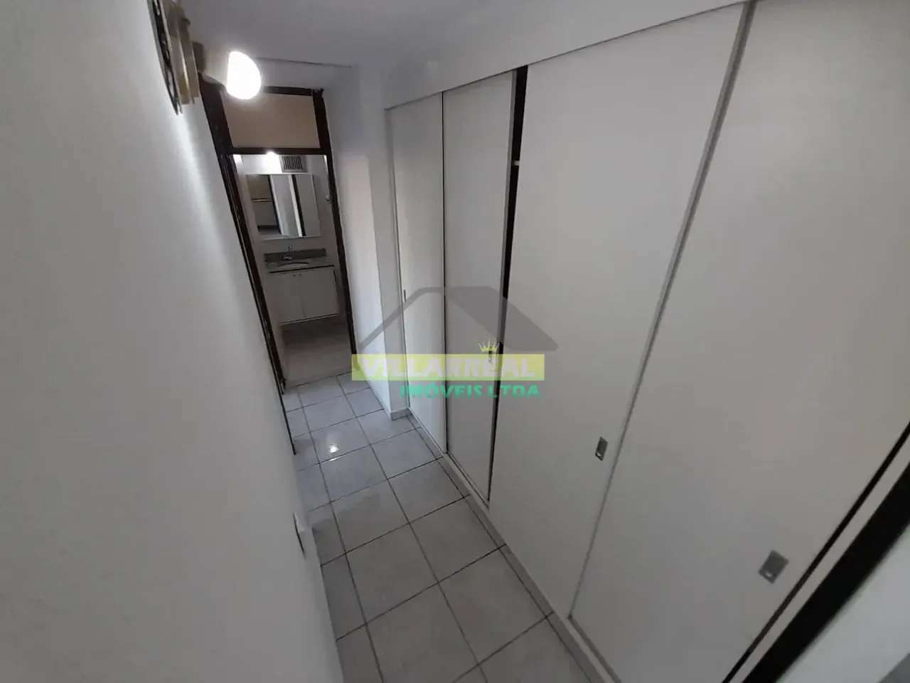 Unfurnished apartment with 2 bedrooms and 2 bathrooms — photo 18