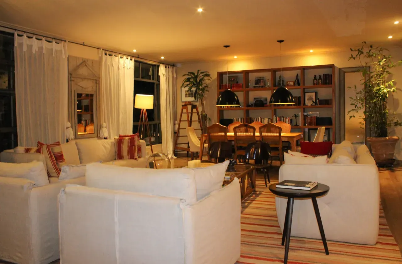 Furnished apartment with 5 bedrooms and a open-plan kitchen — photo 54