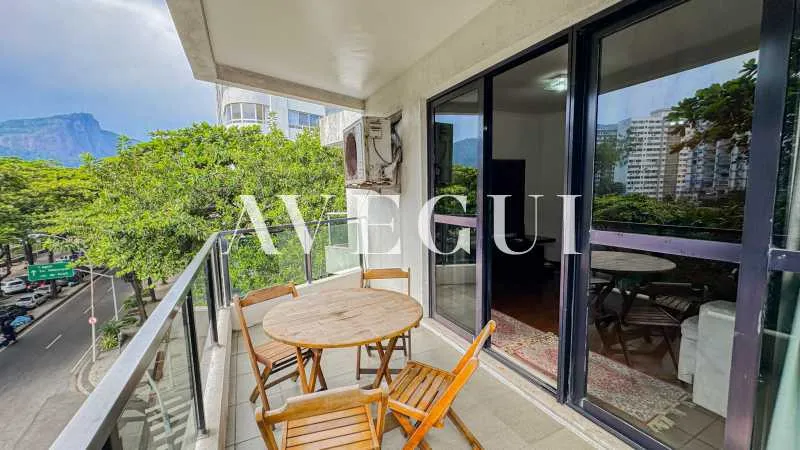 Furnished 180 m² apartment with 2 bedrooms and balcony — photo 5