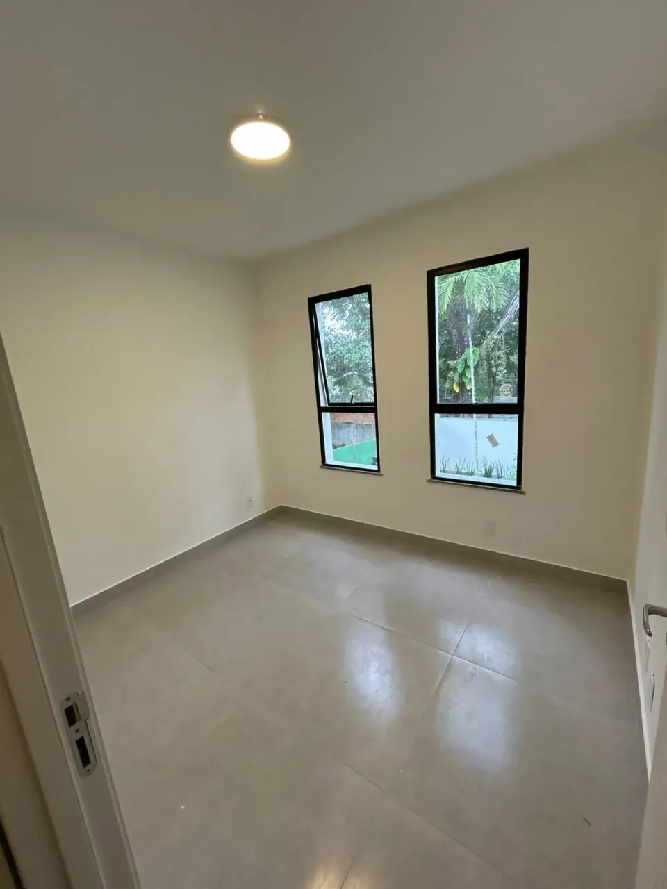 Casa com 2 quartos e varanda em condomínio com lazer — photo 19