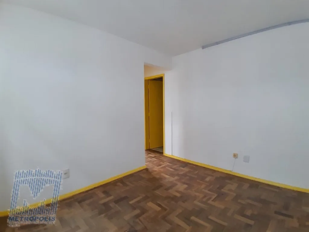74 m² apartment with a separate closed kitchen — photo 6