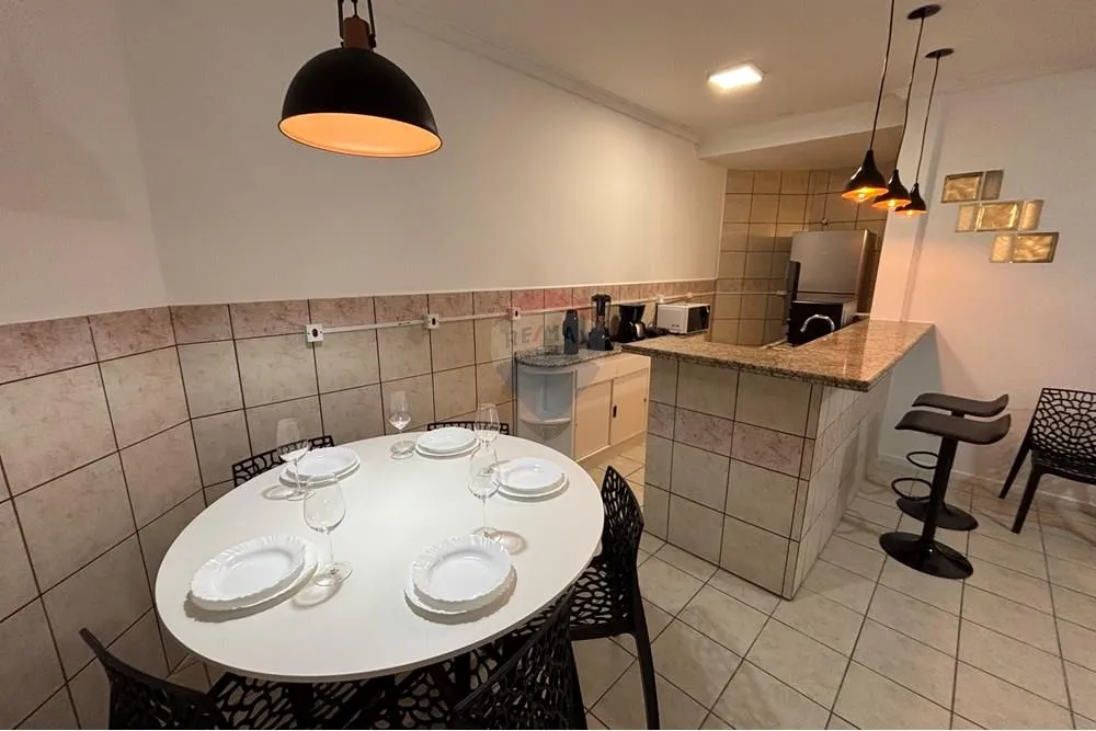 Apartamento de 1 dormitório com sacada e churrasqueira — photo 6