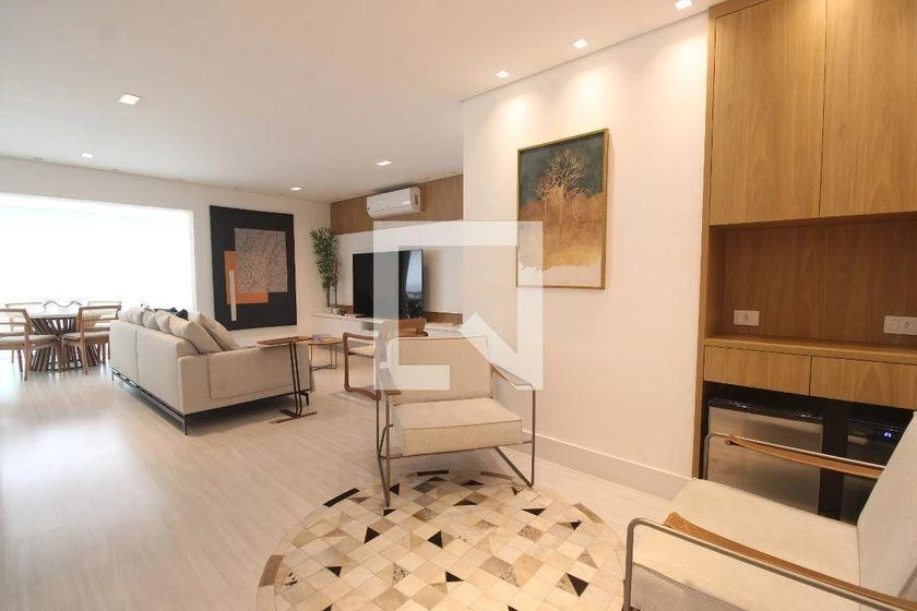 2-bedroom apartment in a building with a gym — photo 6