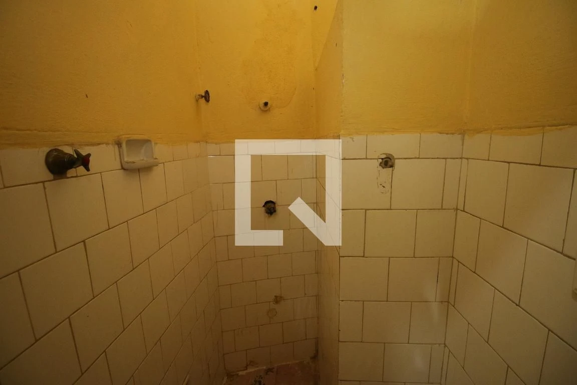 Unfurnished 1-bedroom apartment with separate kitchen — photo 23