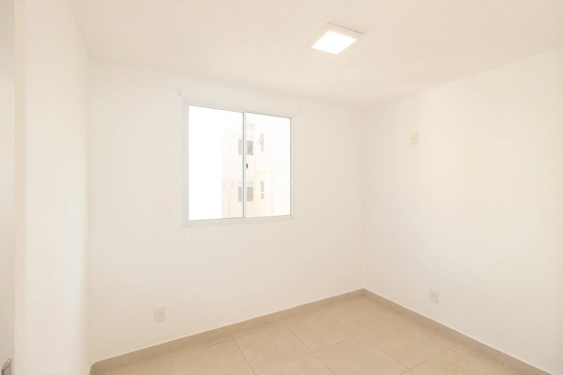 2-bedroom apartment with 1 bathroom — photo 17