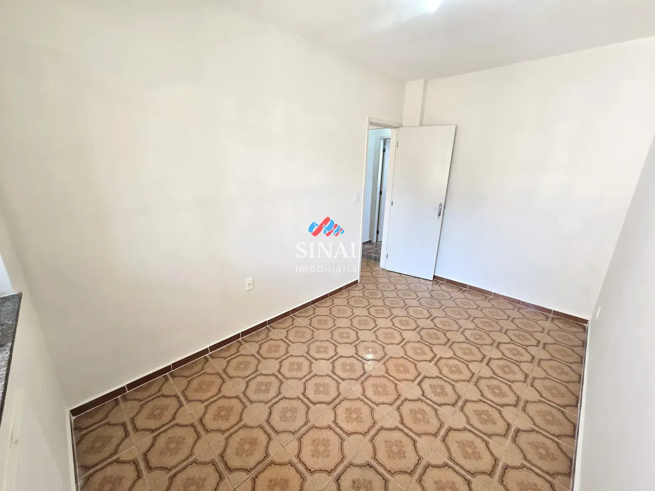 Apartamento de 2 quartos com cozinha aberta e fogão a gás — photo 13