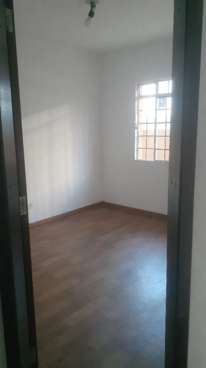 Two-story house for rent with 4 bedrooms and 1 parking spot — photo 8