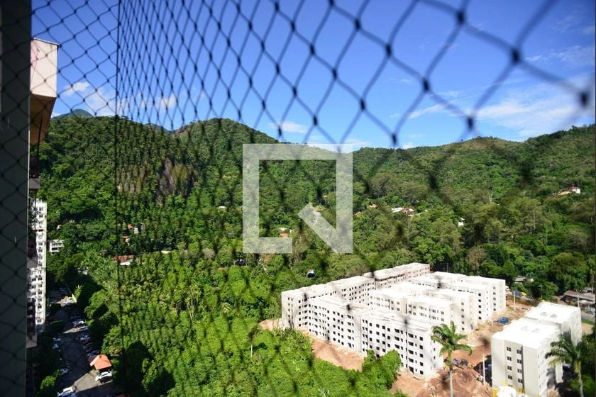 58 m² apartment with a mountain view and a washing machine — photo 9