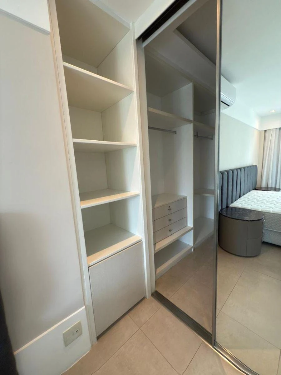 294 m² apartment with 4 suites and an open-plan kitchen — photo 5