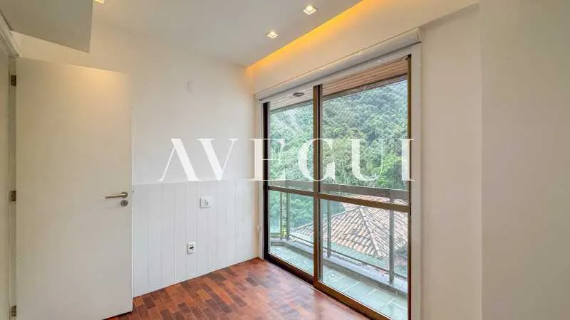 Apartamento com 3 quartos e 3 banheiros — photo 18