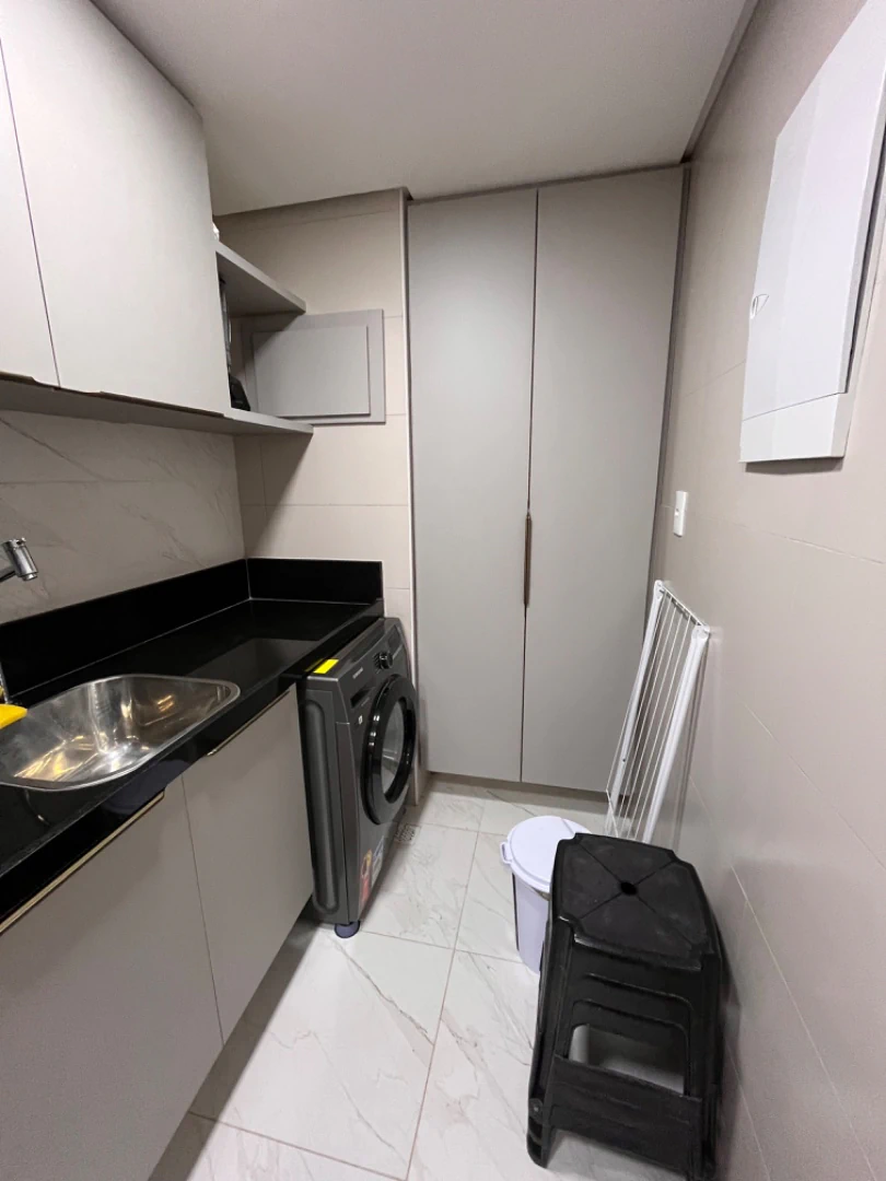 Пральна машина та 2 спальні: квартира 70 м² — photo 10