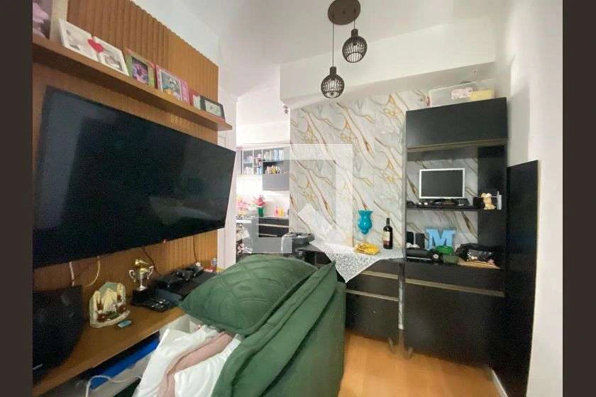 Furnished 2-bedroom apartment with gas kitchen