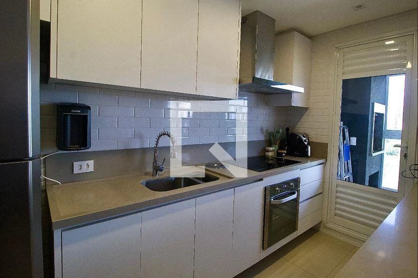 Home office in a 2-bedroom apartment, 80 m² — photo 2