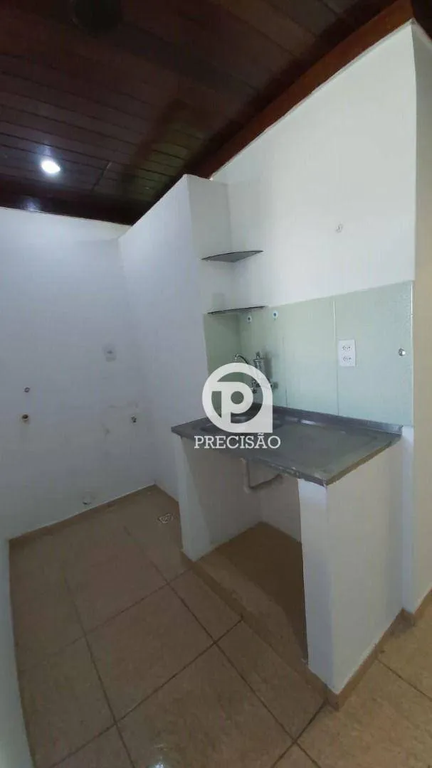 Kitnet de 23 m² com 1 quarto e banheiro