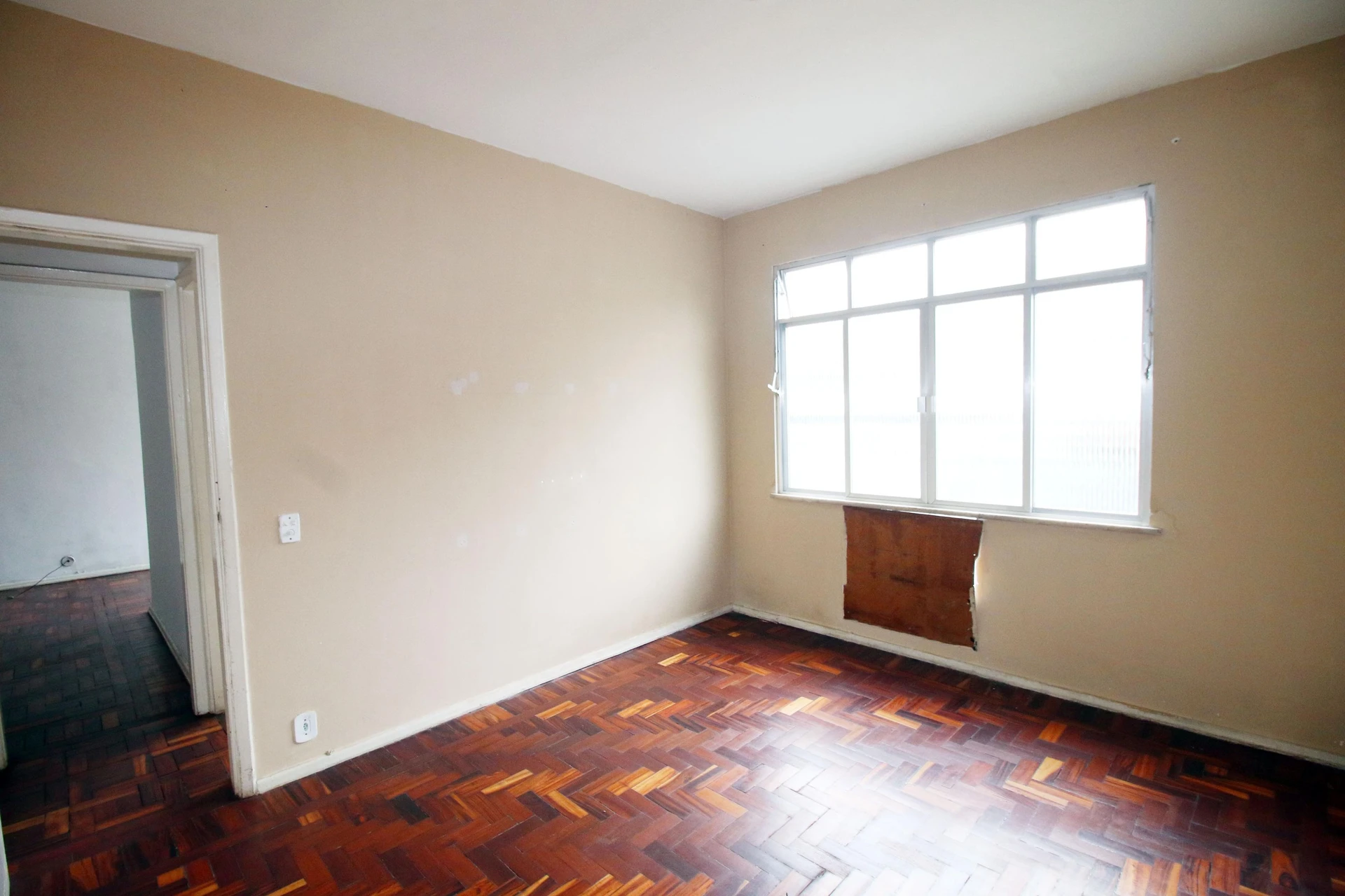Rental apartment with 2 bedrooms and a private garden — photo 9