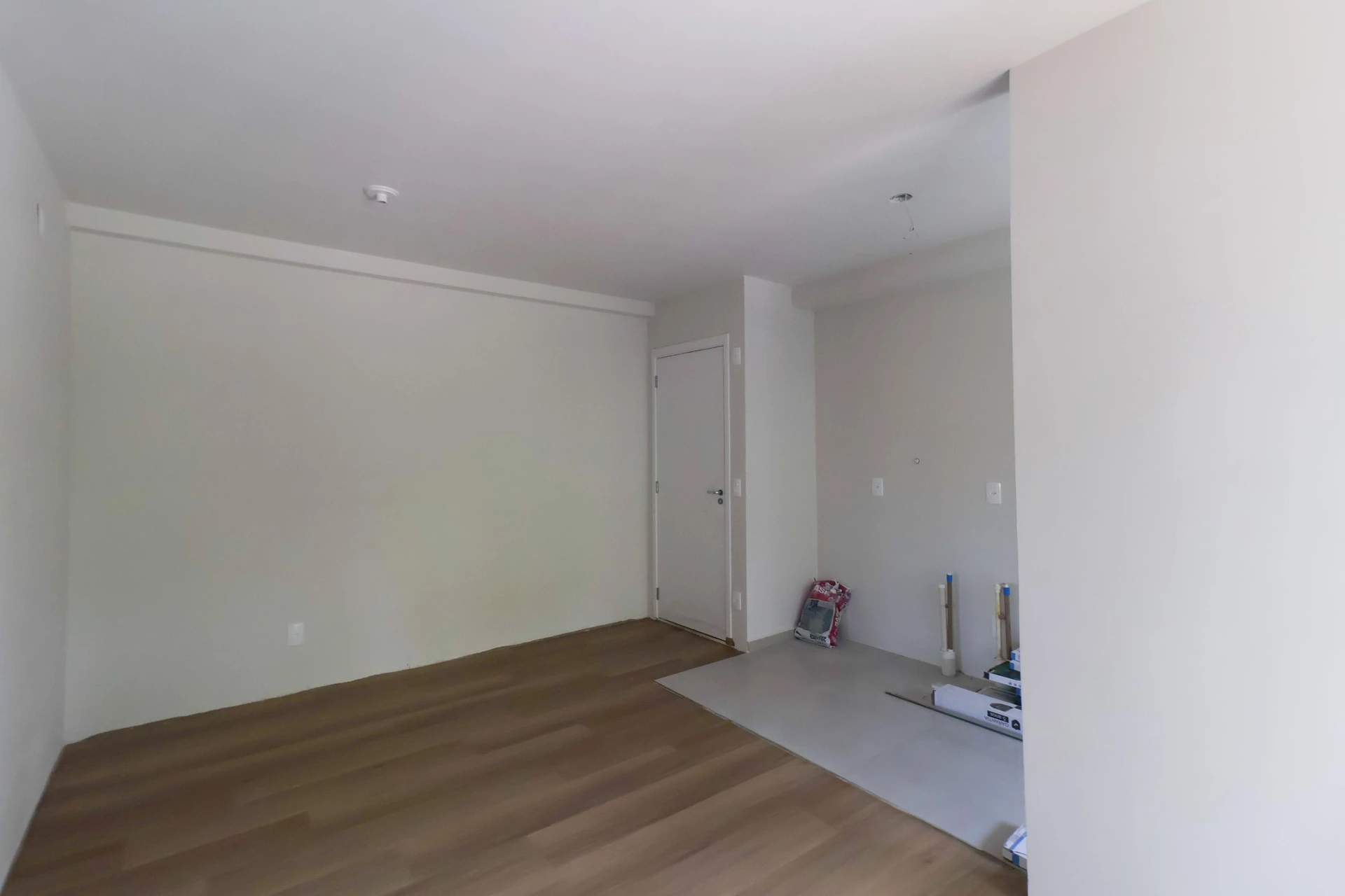 3-bedroom apartment with a park view in Curitiba — photo 10