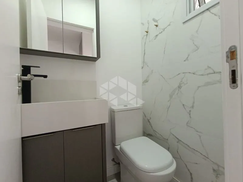 Casa con 4 suites y 184 m²; 2 plazas y balcón — photo 18