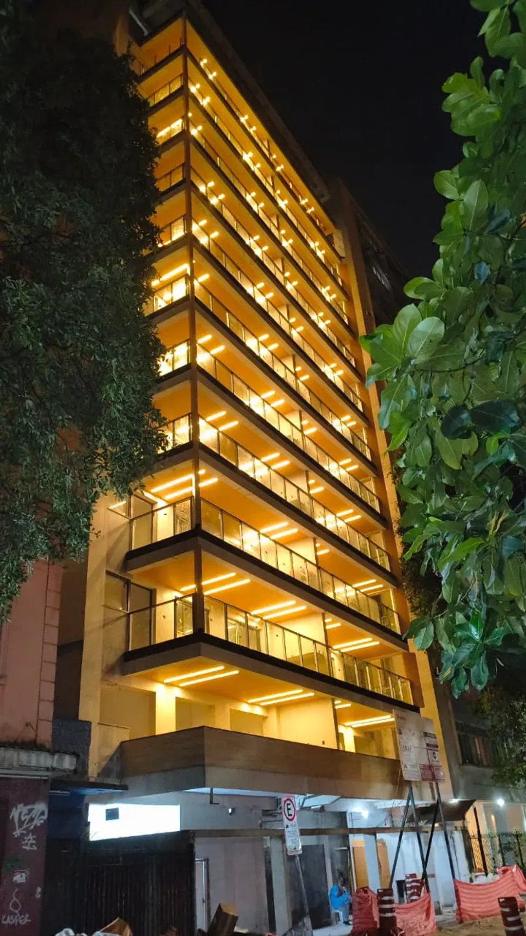 3-bedroom apartment with a water view in Rio de Janeiro — photo 20