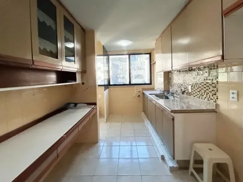127 m² apartment with 4 bedrooms and 3 bathrooms — photo 2
