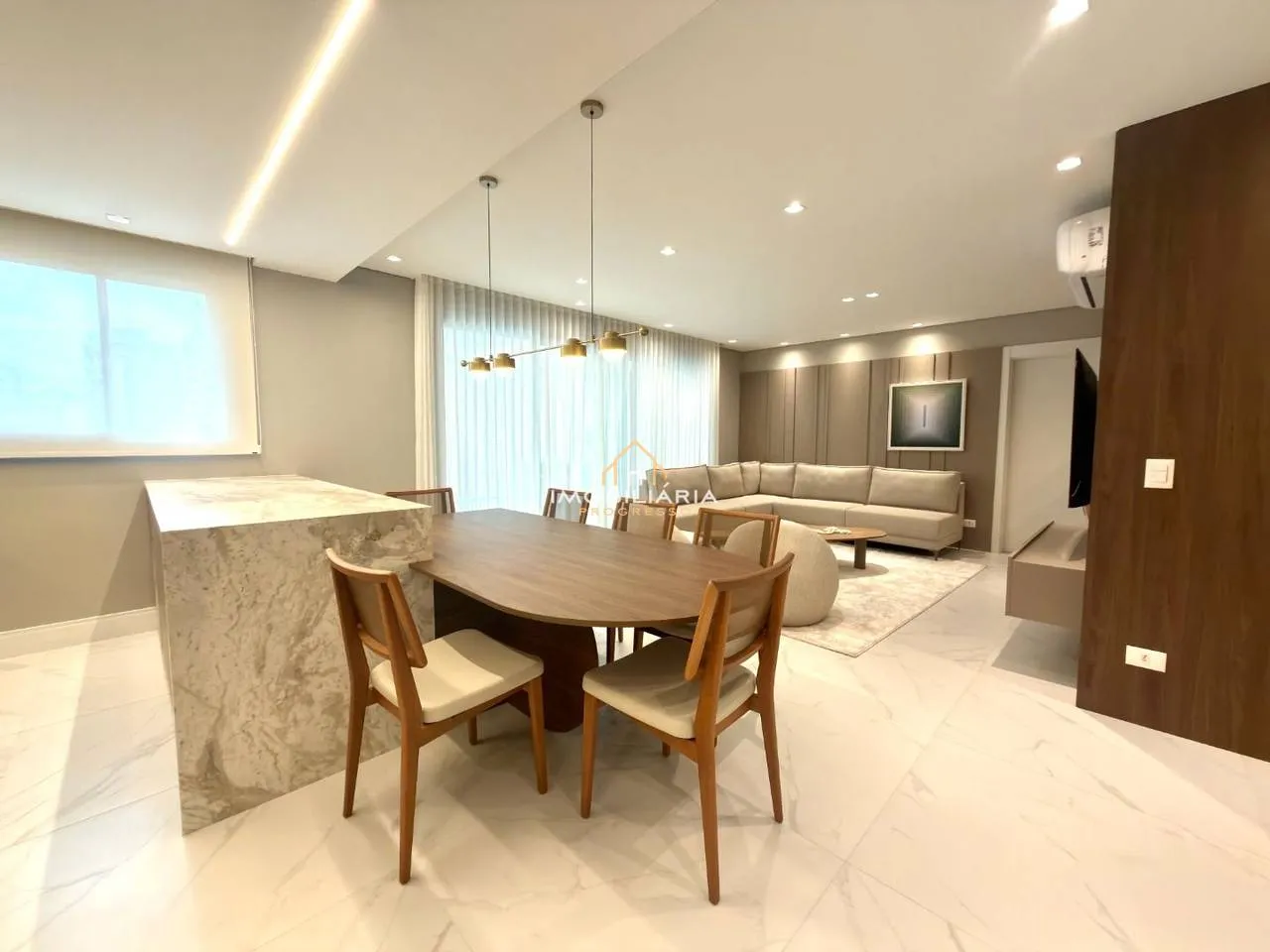 Floor-to-ceiling windows in a 3-bedroom apartment, 138 m² — photo 41