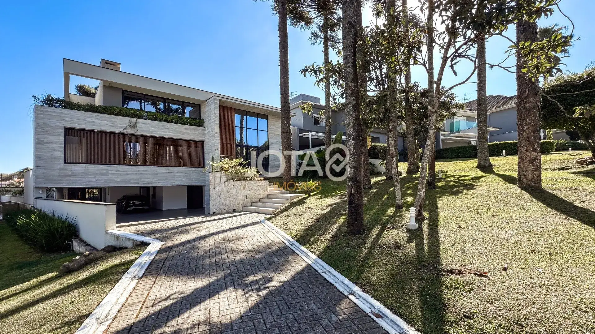 Меблированный дом с 4 спальнями и 635 м² и 7 местами — photo 19
