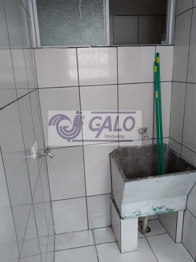 Apartamento com piso de madeira ou laminado, Portão — photo 4