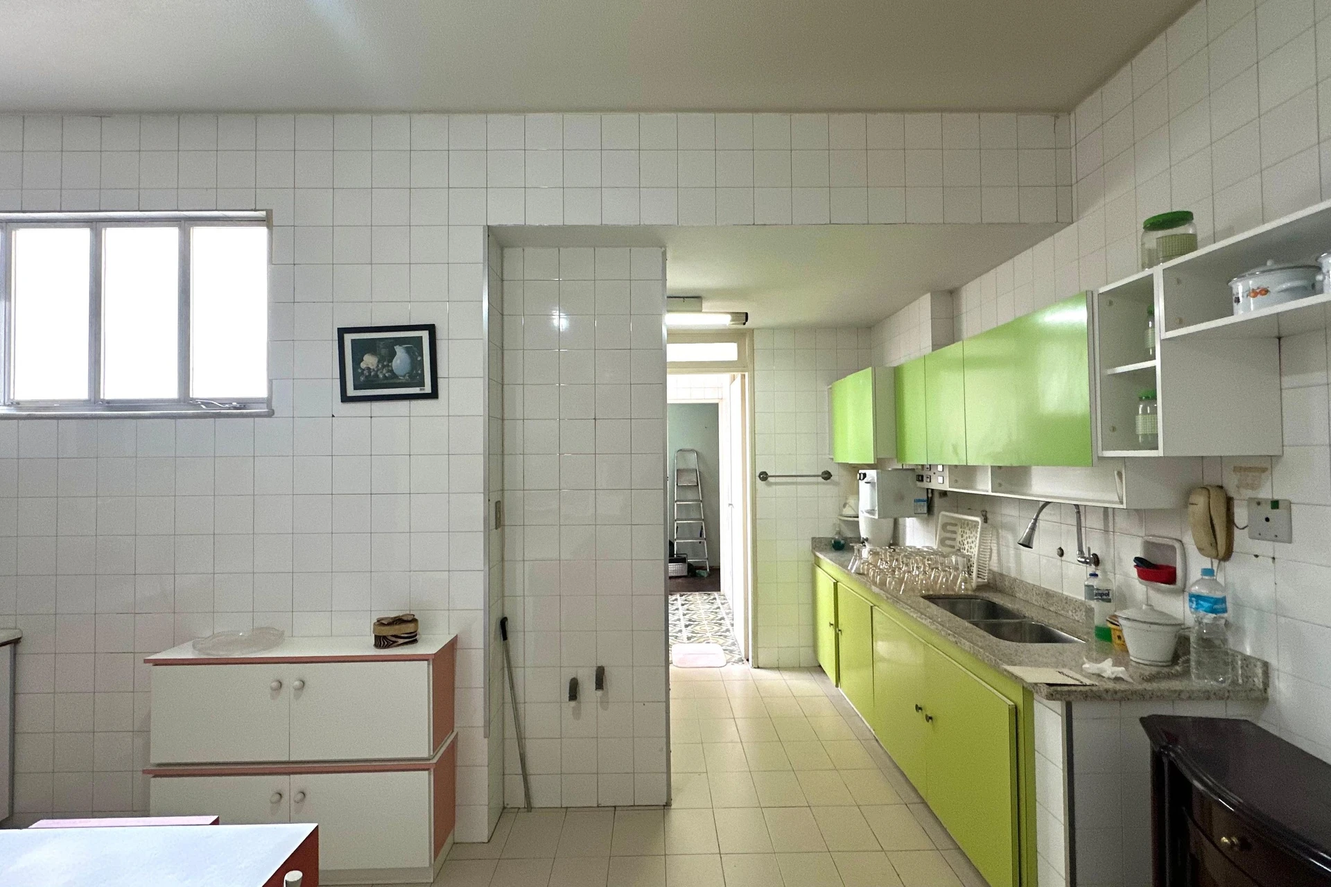 Apartamento amueblado de 3 dormitorios y cocina cerrada — photo 31