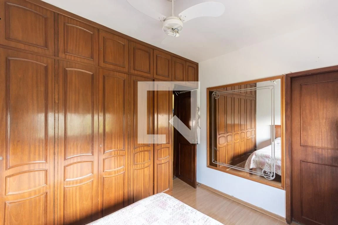 Furnished 3-bedroom apartment with suite and balcony — photo 36
