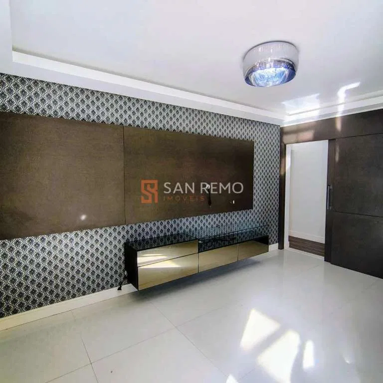 Квартира 142 м² с панорамными окнами и застеклённым балконом — photo 6