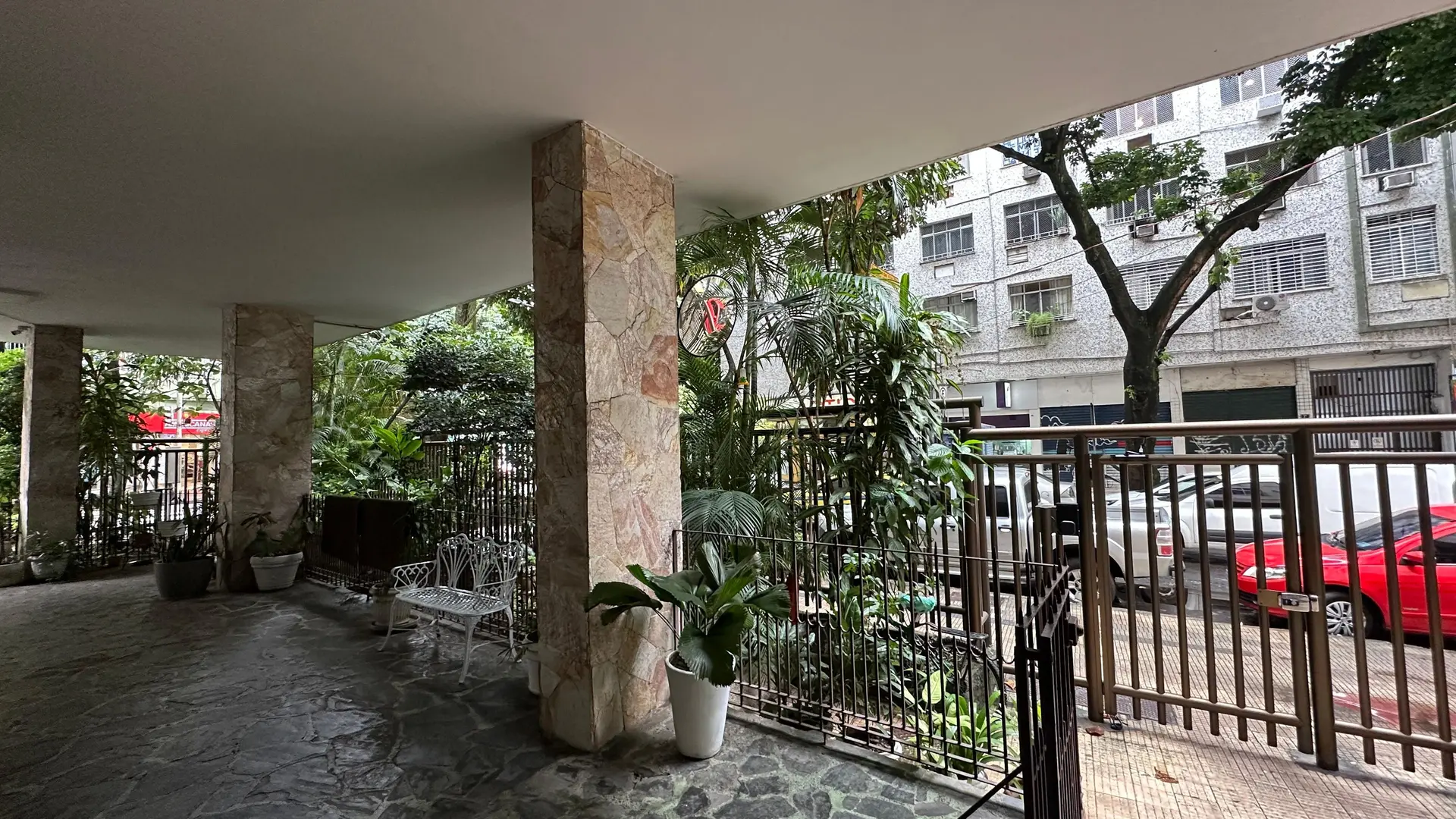 1-bedroom apartment with a separate kitchen and no parking — photo 28