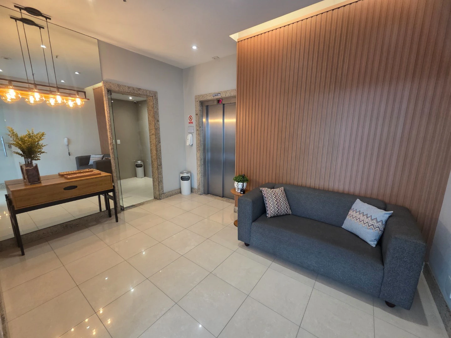 3-bedroom apartment in a building with a sauna — photo 12