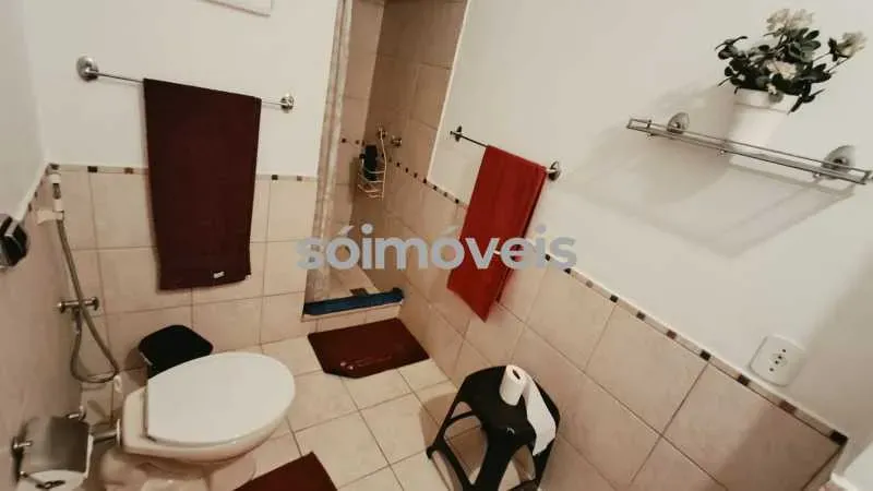 3-bedroom apartment with a washing machine — photo 18
