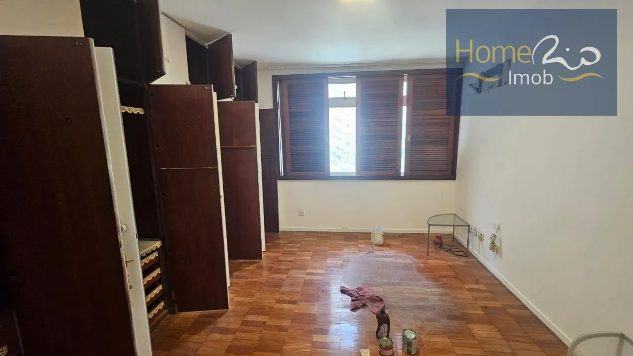Furnished apartment, 155 m², with floor-to-ceiling windows — photo 12