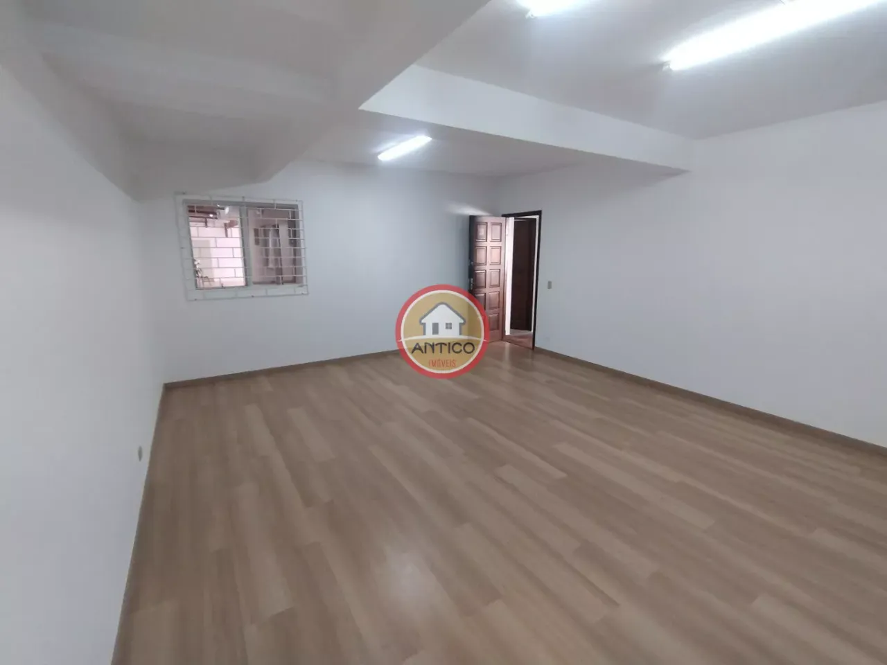 380 m² house with a separate closed kitchen and 5 bedrooms — photo 20