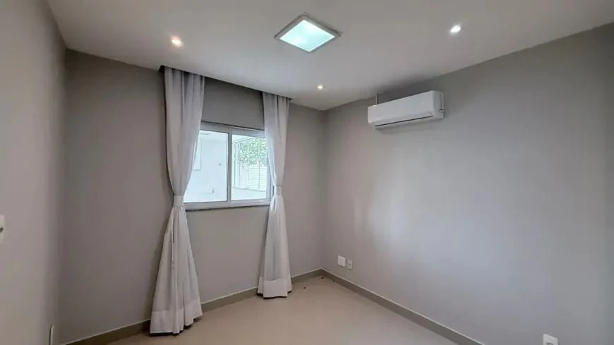 House, 350 m², with a grill on the balcony — photo 7