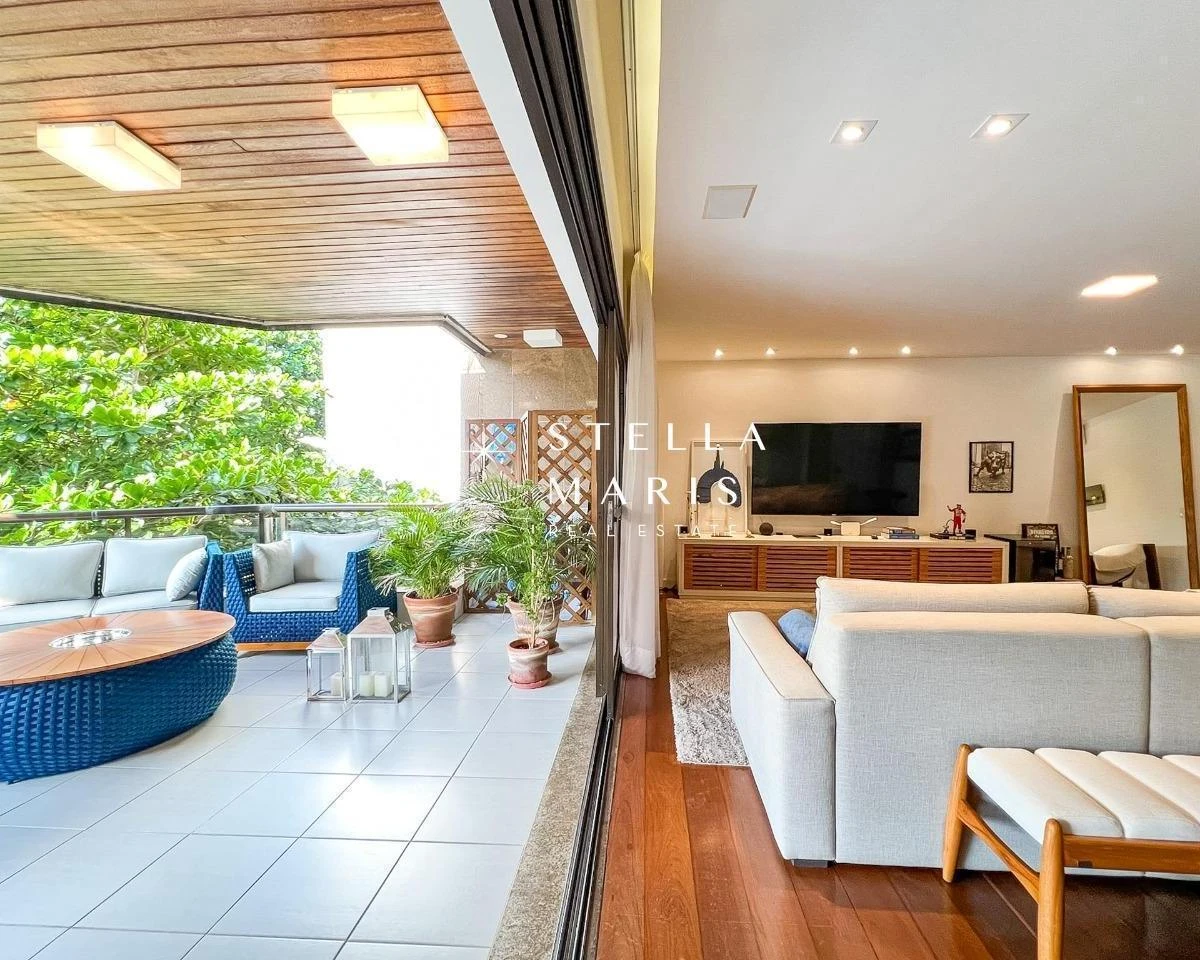 208 m² apartment with 3 bedrooms and 4 parking spots — photo 8