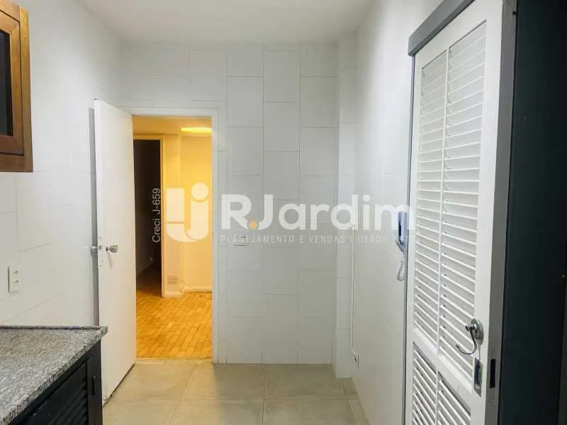 Apartamento com 3 quartos, 3 banheiros e varanda — photo 11