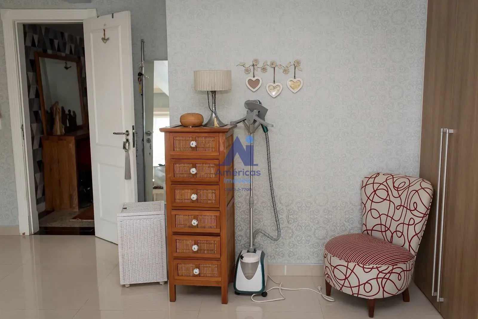 Unfurnished house with 4 bedrooms and 5 bathrooms — photo 14