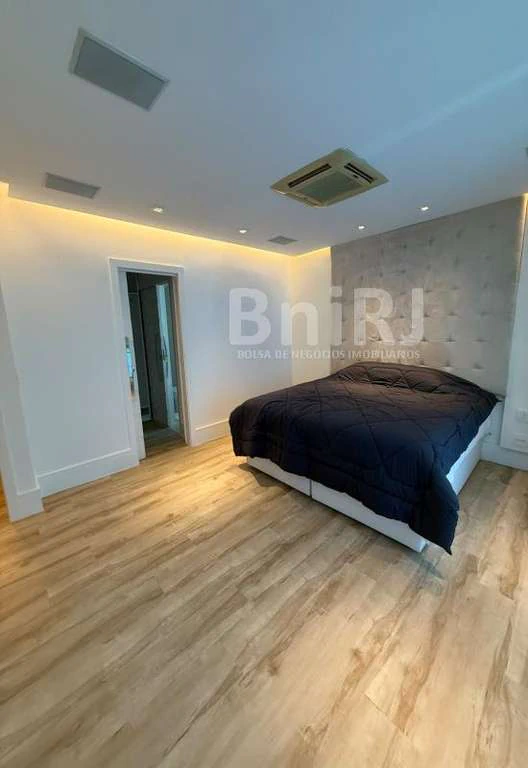 Квартира 779 м² без меблів із 4 спальнями-сюїтами — photo 5