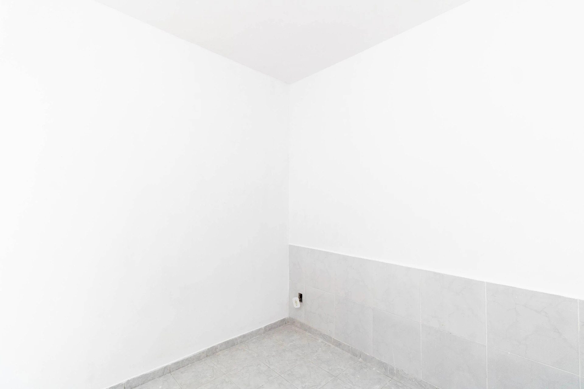 House with 3 bedrooms and a shared outdoor pool — photo 12