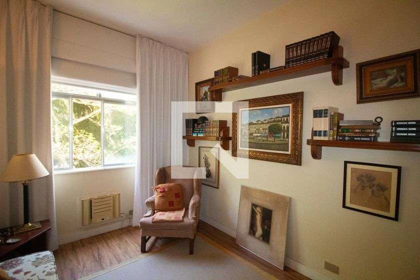 Penthouse for rent with 4 bedrooms and 210 m² — photo 26