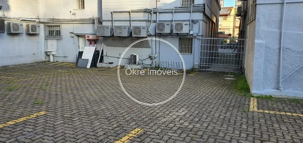 House with 1 bedroom and 5 bathrooms, 600 m² — photo 24