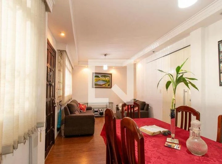 Casa com 4 quartos e suíte, 180 m², 1 vaga