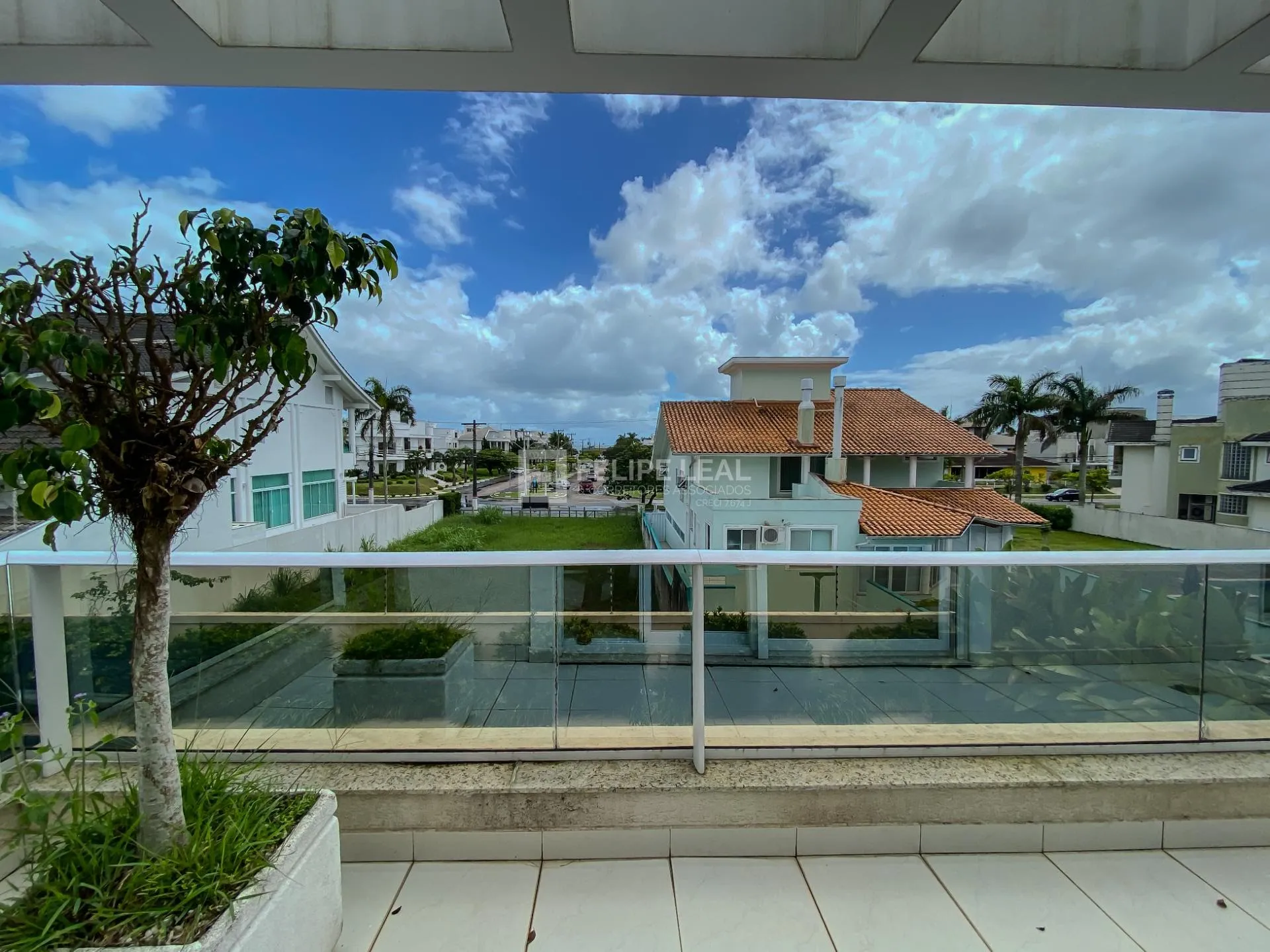 Casa em condomínio com 9 dormitórios e 8 suítes — photo 48