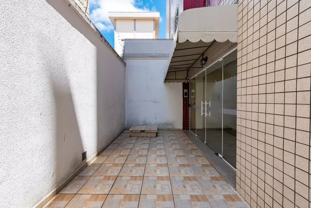 95 m² apartment with 2 bedrooms and 2 bathrooms — photo 46